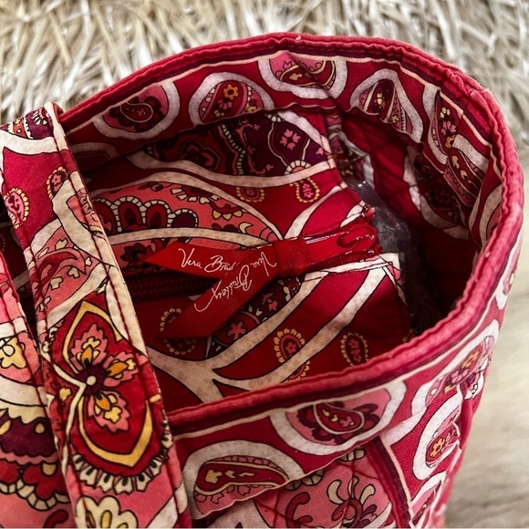 VERA BRADLEY Rosy Posie Large Get Carried Away Tote Pockets Red White Floral - Picture 8 of 13